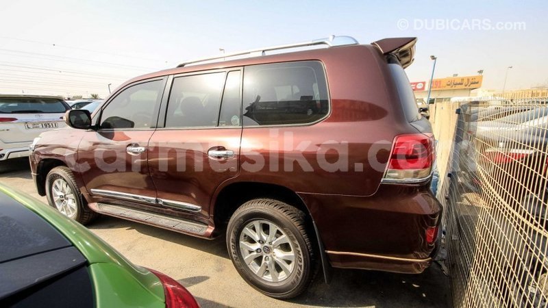 Big with watermark toyota land cruiser harare import dubai 8468