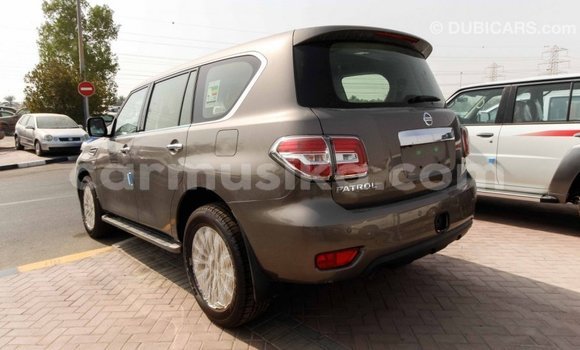 Tenga Imported Nissan Patrol Bhurawuni Mota in Import - Dubai in Harare Tenga Imported Nissan Patrol Bhurawuni Mota in Import - Dubai in Harare