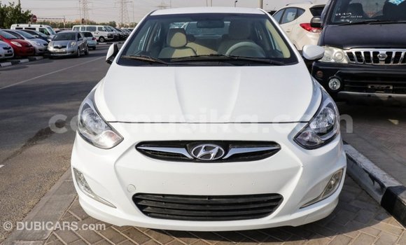 Tenga Imported Hyundai Accent Chena Mota in Import - Dubai in Harare Tenga Imported Hyundai Accent Chena Mota in Import - Dubai in Harare