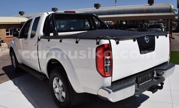 Acheter Occasion Voiture Nissan Navara Blanc à Harare, Harare Acheter Occasion Voiture Nissan Navara Blanc à Harare, Harare
