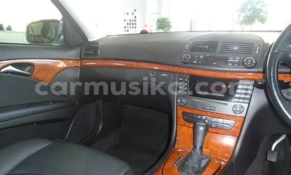 Tenga Tsaru Mercedes‒Benz E–Class Sirivha Mota in Beitbridge in Matabeleland South Tenga Tsaru Mercedes‒Benz E–Class Sirivha Mota in Beitbridge in Matabeleland South