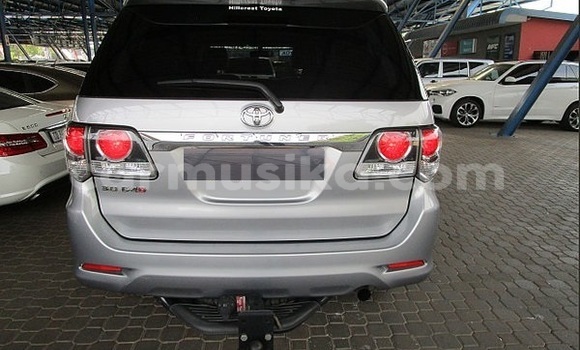 Acheter Occasion Voiture Toyota Fortuner Gris à Harare, Harare Acheter Occasion Voiture Toyota Fortuner Gris à Harare, Harare