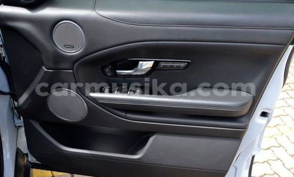 Tenga Tsaru Land Rover Range Rover Evoque Chena Mota in Harare in Harare Tenga Tsaru Land Rover Range Rover Evoque Chena Mota in Harare in Harare