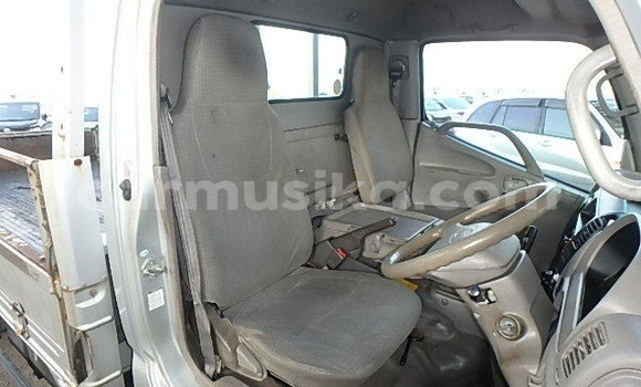 Acheter Occasion Voiture Toyota Dyna Gris à Beitbridge, Matabeleland South Acheter Occasion Voiture Toyota Dyna Gris à Beitbridge, Matabeleland South