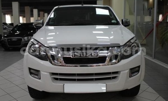 Acheter Occasion Voiture Isuzu KB Blanc à Harare, Harare Acheter Occasion Voiture Isuzu KB Blanc à Harare, Harare