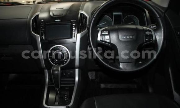 Acheter Occasion Voiture Isuzu KB Blanc à Harare, Harare Acheter Occasion Voiture Isuzu KB Blanc à Harare, Harare