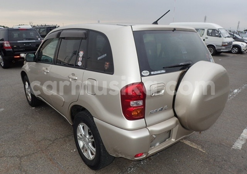 Big with watermark toyota rav4 matabeleland south beitbridge 8502