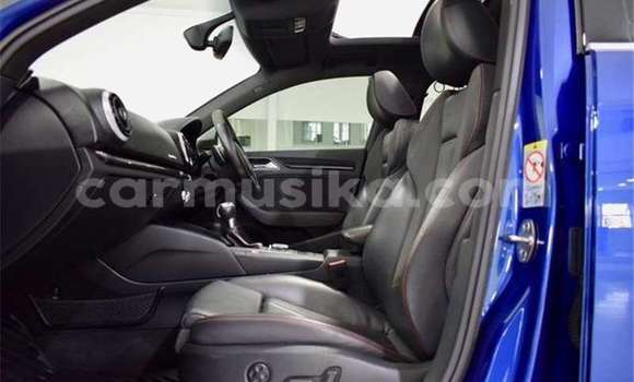 Nunua Ilio tumika Audi RS3 Bluu Gari ndani ya Beitbridge nchini Matabeleland Kusini Nunua Ilio tumika Audi RS3 Bluu Gari ndani ya Beitbridge nchini Matabeleland Kusini