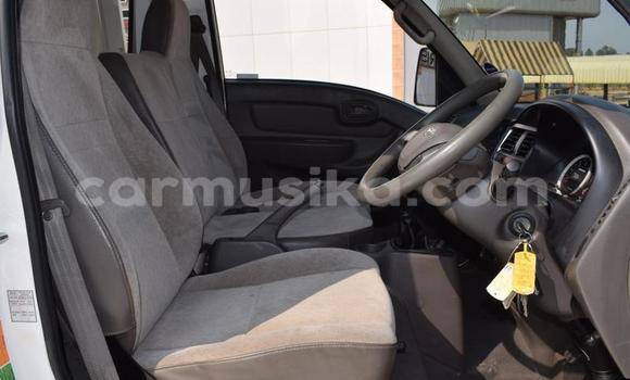 Tenga Tsaru Hyundai H200 Chena Mota in Harare in Harare Tenga Tsaru Hyundai H200 Chena Mota in Harare in Harare