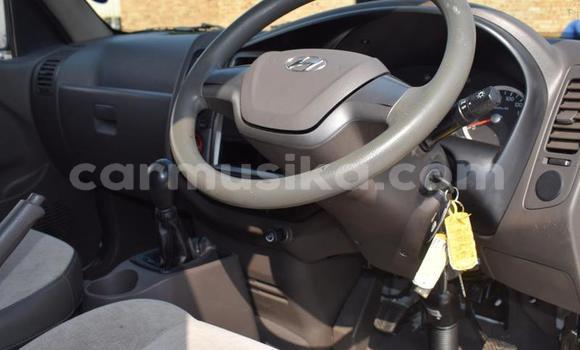 Tenga Tsaru Hyundai H200 Chena Mota in Harare in Harare Tenga Tsaru Hyundai H200 Chena Mota in Harare in Harare