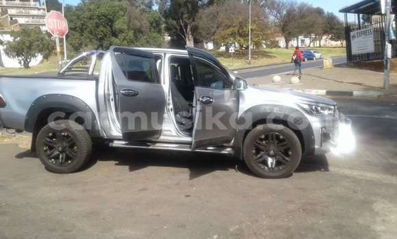 Buy Used Toyota Hilux Silver Car in Beitbridge in Matabeleland South Buy Used Toyota Hilux Silver Car in Beitbridge in Matabeleland South