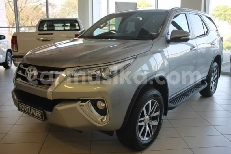 Big with watermark toyota fortuner matabeleland south beitbridge 8511