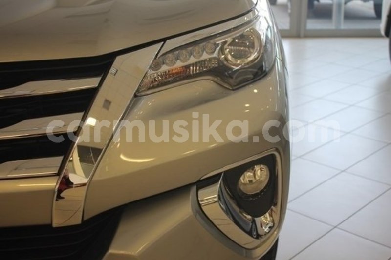 Big with watermark toyota fortuner matabeleland south beitbridge 8511