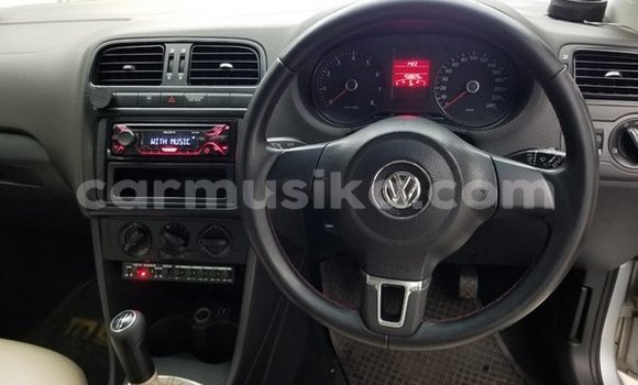 Acheter Occasion Voiture Volkswagen Polo Gris à Beitbridge, Matabeleland South Acheter Occasion Voiture Volkswagen Polo Gris à Beitbridge, Matabeleland South
