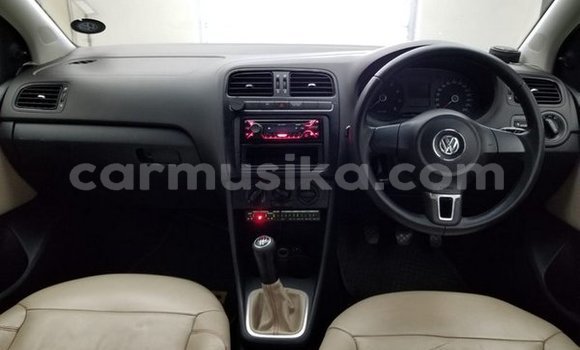 Acheter Occasion Voiture Volkswagen Polo Gris à Beitbridge, Matabeleland South Acheter Occasion Voiture Volkswagen Polo Gris à Beitbridge, Matabeleland South