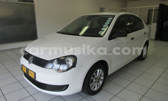 Acheter Occasion Voiture Volkswagen Polo Blanc à Harare, Harare Acheter Occasion Voiture Volkswagen Polo Blanc à Harare, Harare