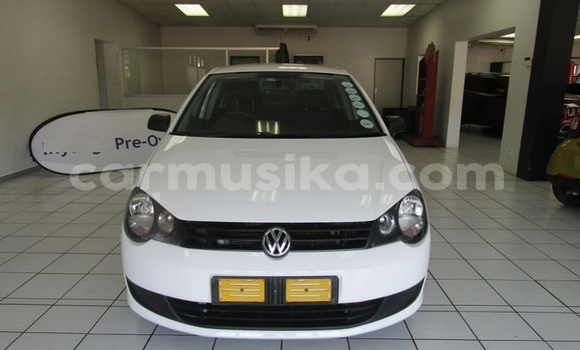 Acheter Occasion Voiture Volkswagen Polo Blanc à Harare, Harare Acheter Occasion Voiture Volkswagen Polo Blanc à Harare, Harare