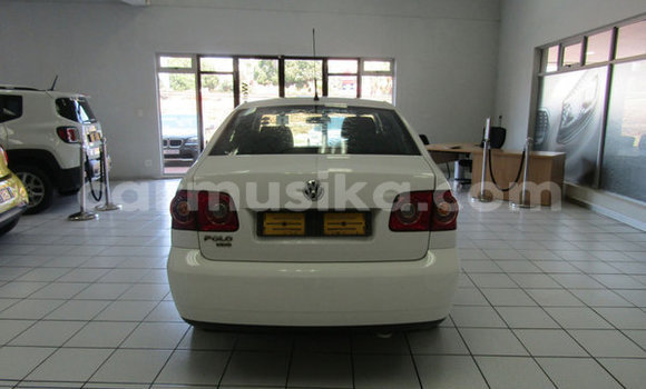 Acheter Occasion Voiture Volkswagen Polo Blanc à Harare, Harare Acheter Occasion Voiture Volkswagen Polo Blanc à Harare, Harare