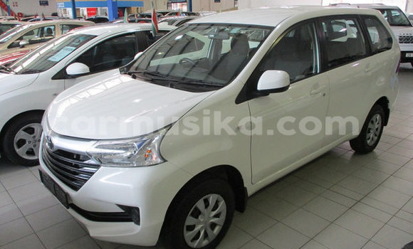 Acheter Occasion Voiture Toyota Avanza Blanc à Harare, Harare Acheter Occasion Voiture Toyota Avanza Blanc à Harare, Harare