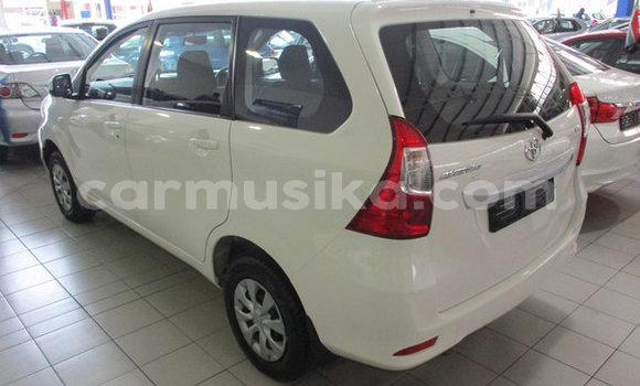 Acheter Occasion Voiture Toyota Avanza Blanc à Harare, Harare Acheter Occasion Voiture Toyota Avanza Blanc à Harare, Harare