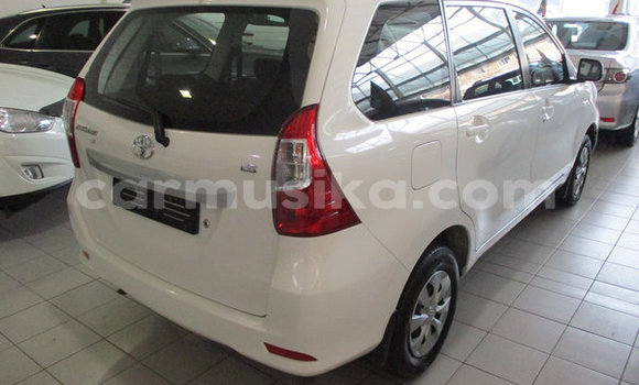 Acheter Occasion Voiture Toyota Avanza Blanc à Harare, Harare Acheter Occasion Voiture Toyota Avanza Blanc à Harare, Harare