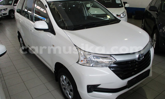 Acheter Occasion Voiture Toyota Avanza Blanc à Harare, Harare Acheter Occasion Voiture Toyota Avanza Blanc à Harare, Harare