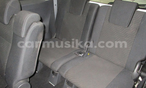 Acheter Occasion Voiture Toyota Avanza Blanc à Harare, Harare Acheter Occasion Voiture Toyota Avanza Blanc à Harare, Harare