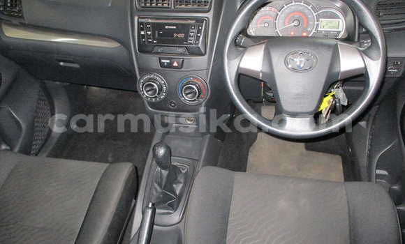 Acheter Occasion Voiture Toyota Avanza Blanc à Harare, Harare Acheter Occasion Voiture Toyota Avanza Blanc à Harare, Harare