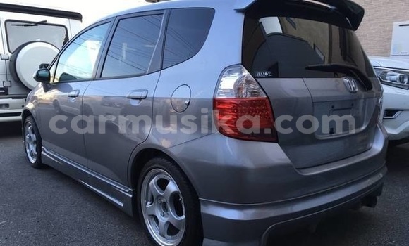 Buy Used Honda Fit Silver Car in Beitbridge in Matabeleland South Buy Used Honda Fit Silver Car in Beitbridge in Matabeleland South