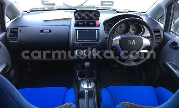 Buy Used Honda Fit Silver Car in Beitbridge in Matabeleland South Buy Used Honda Fit Silver Car in Beitbridge in Matabeleland South