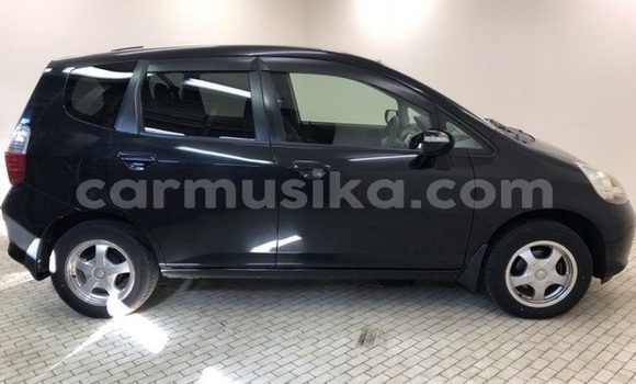 Buy Used Honda Fit Black Car in Beitbridge in Matabeleland South Buy Used Honda Fit Black Car in Beitbridge in Matabeleland South