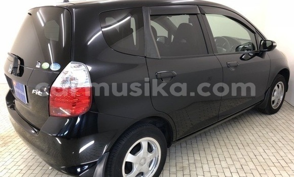 Buy Used Honda Fit Black Car in Beitbridge in Matabeleland South Buy Used Honda Fit Black Car in Beitbridge in Matabeleland South