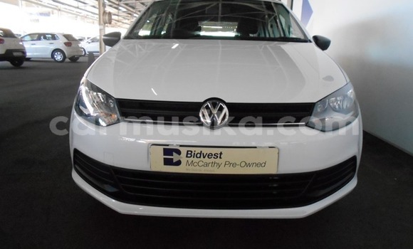 Tenga Imported Volkswagen Polo Chena Mota in Beitbridge in Matabeleland South Tenga Imported Volkswagen Polo Chena Mota in Beitbridge in Matabeleland South