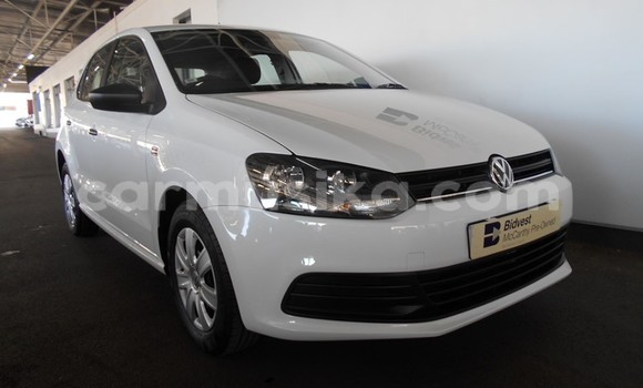 Tenga Imported Volkswagen Polo Chena Mota in Beitbridge in Matabeleland South Tenga Imported Volkswagen Polo Chena Mota in Beitbridge in Matabeleland South