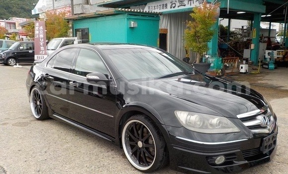 Nunua Ilio tumika Honda Legend Nyeusi Gari ndani ya Beitbridge nchini Matabeleland Kusini Nunua Ilio tumika Honda Legend Nyeusi Gari ndani ya Beitbridge nchini Matabeleland Kusini