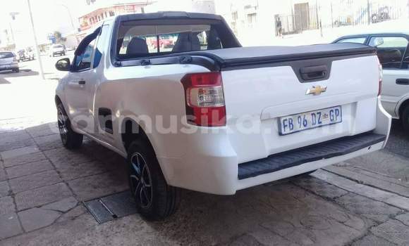 Acheter Occasion Voiture Chevrolet Corsa Blanc à Beitbridge, Matabeleland South Acheter Occasion Voiture Chevrolet Corsa Blanc à Beitbridge, Matabeleland South