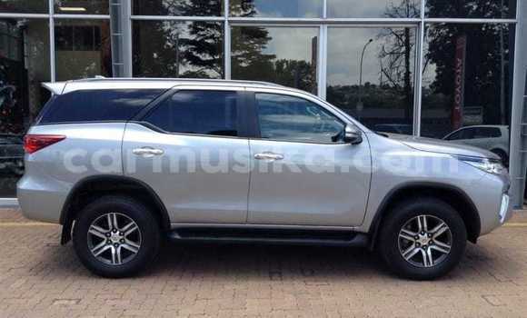 Tenga Tsaru Toyota Hilux Chena Mota in Beitbridge in Matabeleland South Tenga Tsaru Toyota Hilux Chena Mota in Beitbridge in Matabeleland South