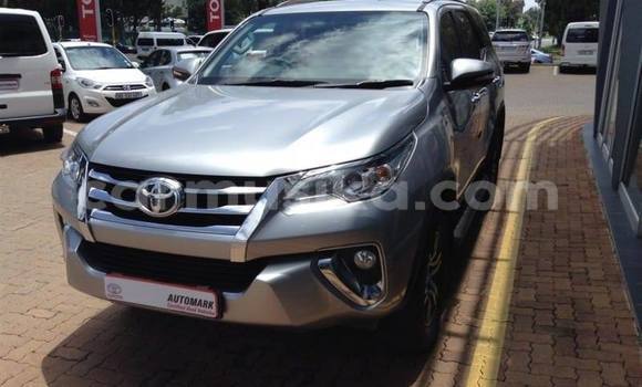 Tenga Tsaru Toyota Hilux Chena Mota in Beitbridge in Matabeleland South Tenga Tsaru Toyota Hilux Chena Mota in Beitbridge in Matabeleland South