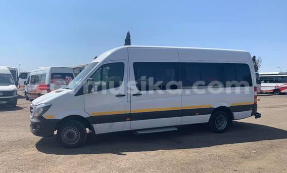 Buy Import Mercedes‒Benz AMG GLC Coupe White Car in Beitbridge in Matabeleland South Buy Import Mercedes‒Benz AMG GLC Coupe White Car in Beitbridge in Matabeleland South