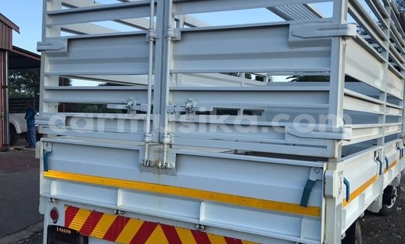 Buy Used Ford E 150 Cargo Van White Truck in Beitbridge in Matabeleland South Buy Used Ford E 150 Cargo Van White Truck in Beitbridge in Matabeleland South