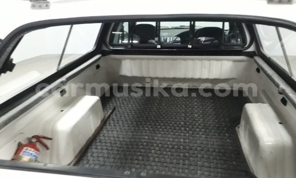 Acheter Occasion Voiture Ford B-MAX Blanc à Beitbridge, Matabeleland South Acheter Occasion Voiture Ford B-MAX Blanc à Beitbridge, Matabeleland South