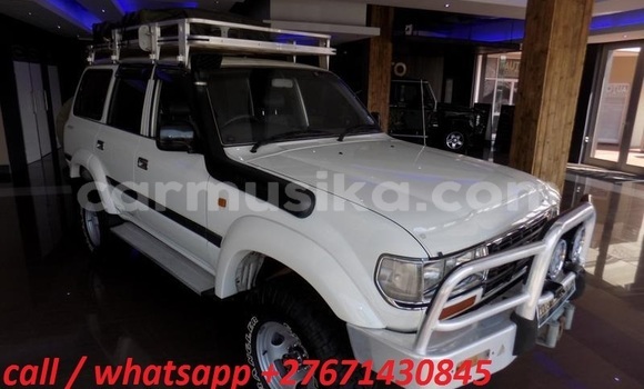 Buy Used Toyota Land Cruiser White Car in Beitbridge in Matabeleland South Buy Used Toyota Land Cruiser White Car in Beitbridge in Matabeleland South