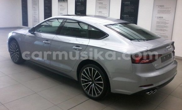Acheter Occasion Voiture Audi A5 Gris à Harare, Harare Acheter Occasion Voiture Audi A5 Gris à Harare, Harare