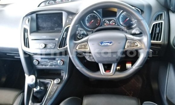 Acheter Occasion Voiture Ford Focus ST Blanc à Harare, Harare Acheter Occasion Voiture Ford Focus ST Blanc à Harare, Harare