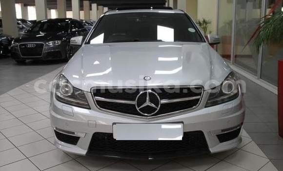 Acheter Occasion Voiture Mercedes‒Benz C–Class Gris à Harare, Harare Acheter Occasion Voiture Mercedes‒Benz C–Class Gris à Harare, Harare