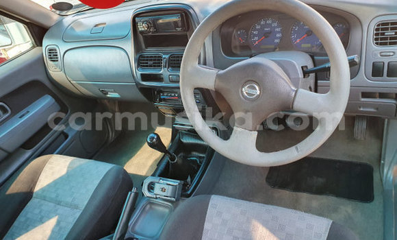 Acheter Occasion Voiture Nissan Hardbody Blanc à Harare, Harare Acheter Occasion Voiture Nissan Hardbody Blanc à Harare, Harare