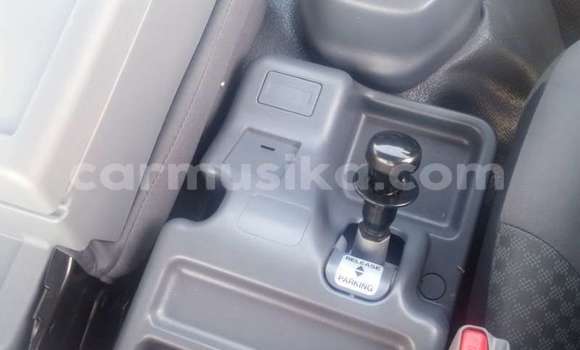 Acheter Occasion Voiture Isuzu 117 Blanc à Beitbridge, Matabeleland South Acheter Occasion Voiture Isuzu 117 Blanc à Beitbridge, Matabeleland South