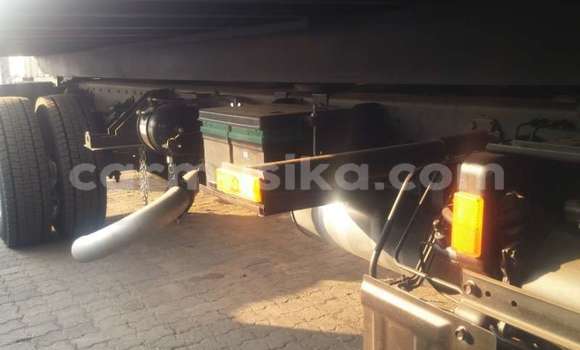 Acheter Occasion Voiture Isuzu 117 Blanc à Beitbridge, Matabeleland South Acheter Occasion Voiture Isuzu 117 Blanc à Beitbridge, Matabeleland South