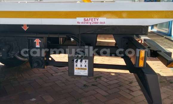 Acheter Occasion Voiture Isuzu 117 Blanc à Beitbridge, Matabeleland South Acheter Occasion Voiture Isuzu 117 Blanc à Beitbridge, Matabeleland South