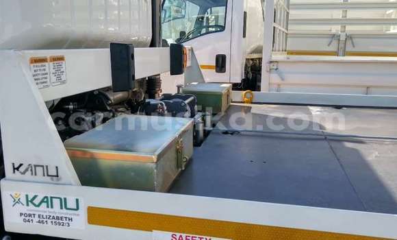 Acheter Occasion Voiture Isuzu 117 Blanc à Beitbridge, Matabeleland South Acheter Occasion Voiture Isuzu 117 Blanc à Beitbridge, Matabeleland South